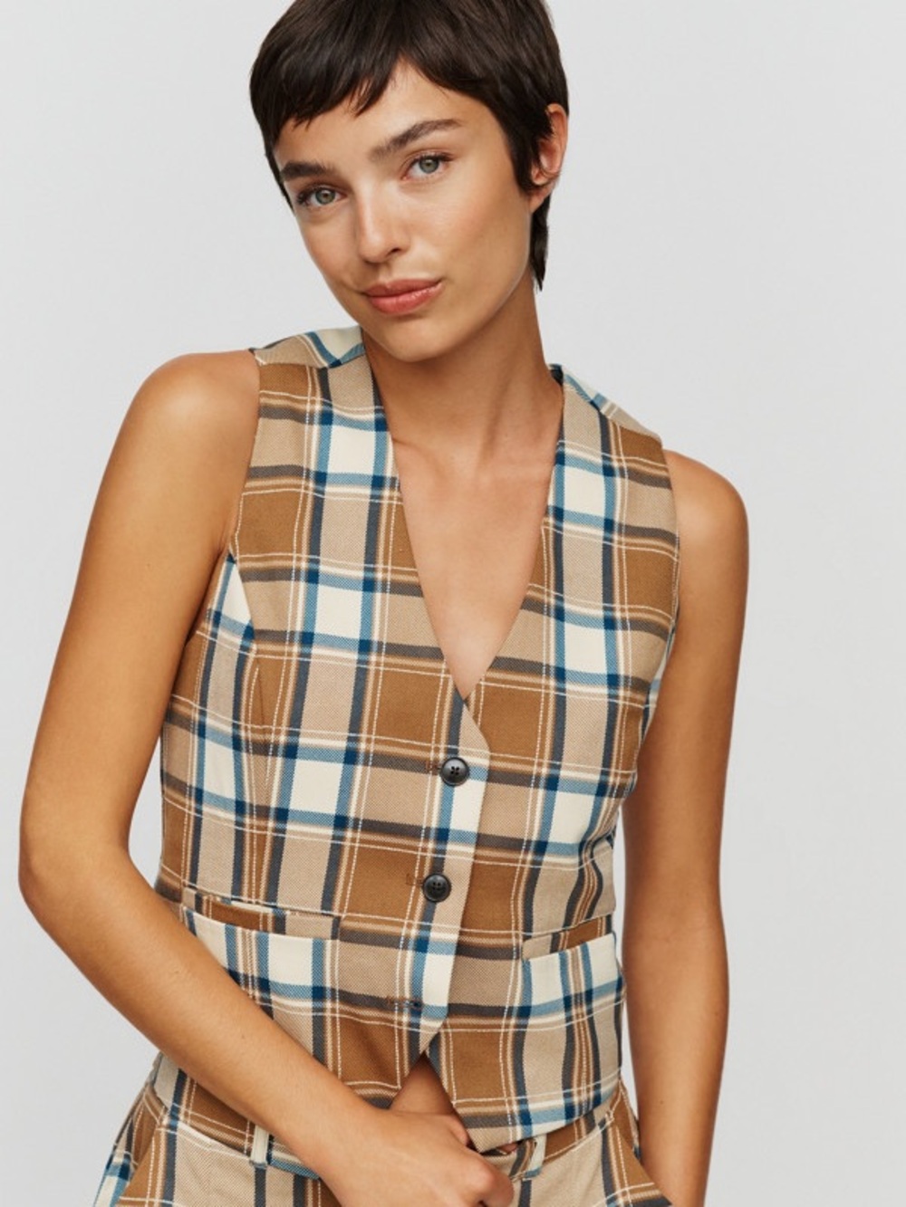 Hutch Plaid Tailored Vest in Camel, Cream & Blue
